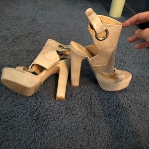 Tan paper fox heels
